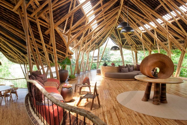 Kembali ke Alam dengan Desain Rumah Bambu  Alami SAKTI DESAIN