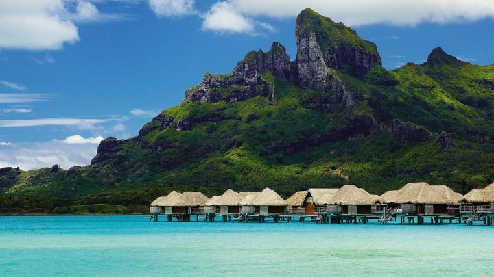 bungalow overwater