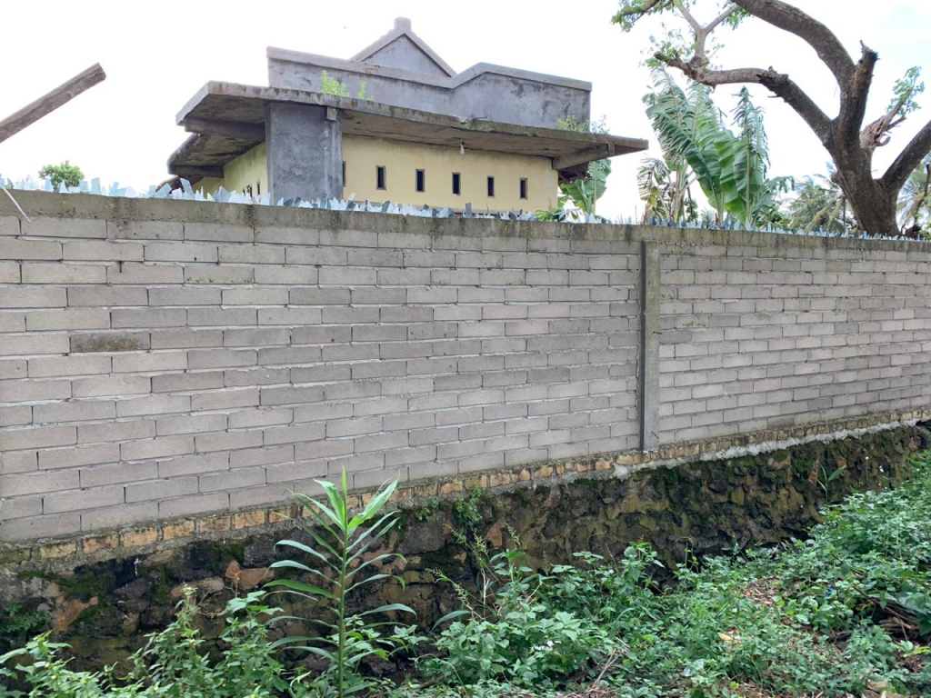 pagar batako