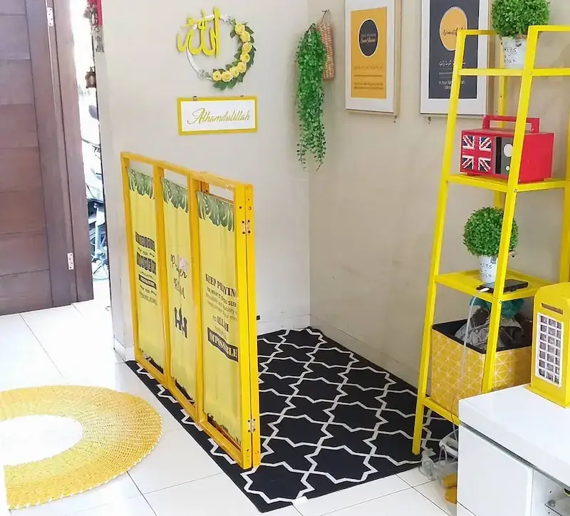 sekat mushola